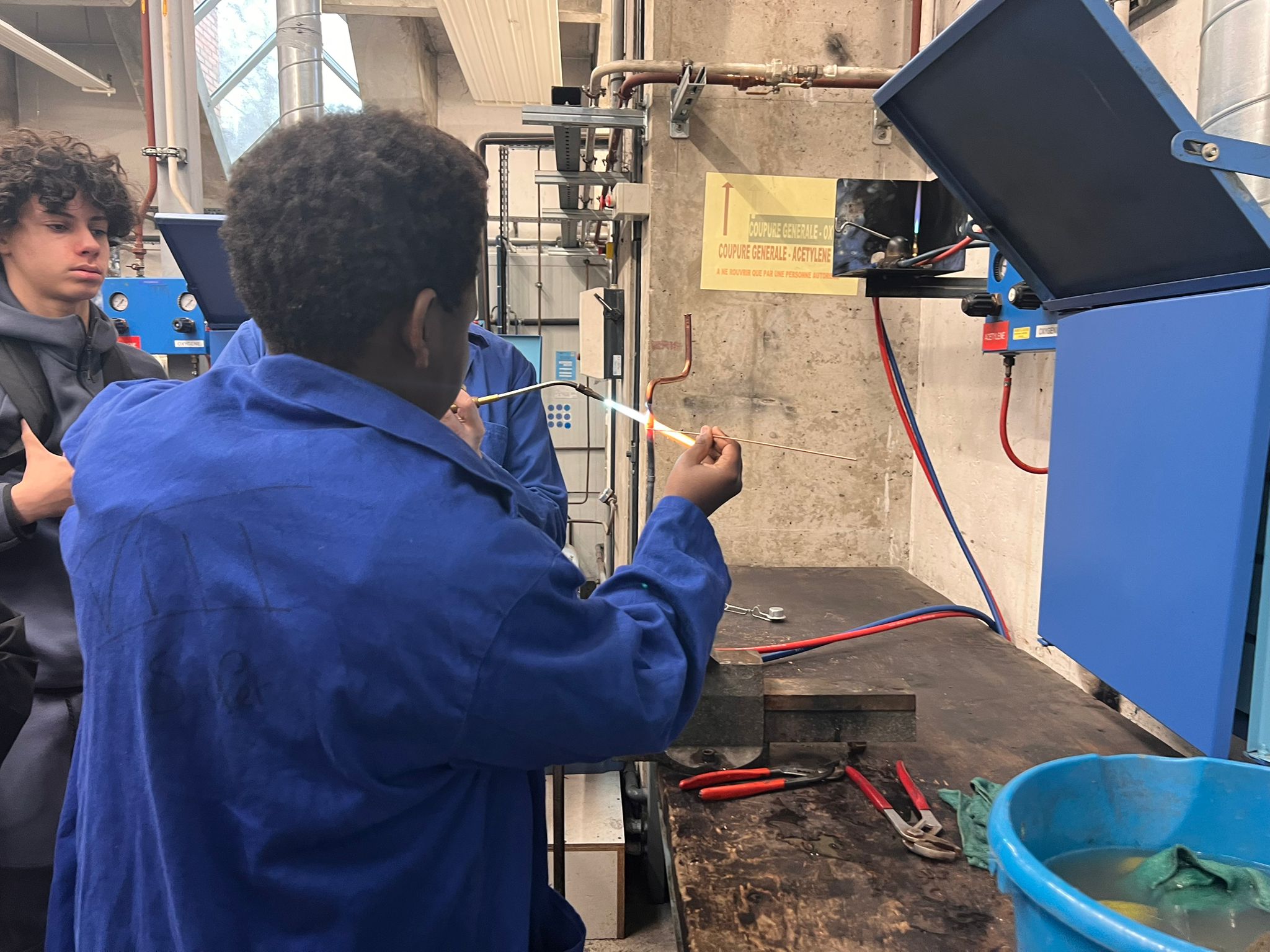 Visite des filières professionnelles au lycée Simone Veil (Noisiel).